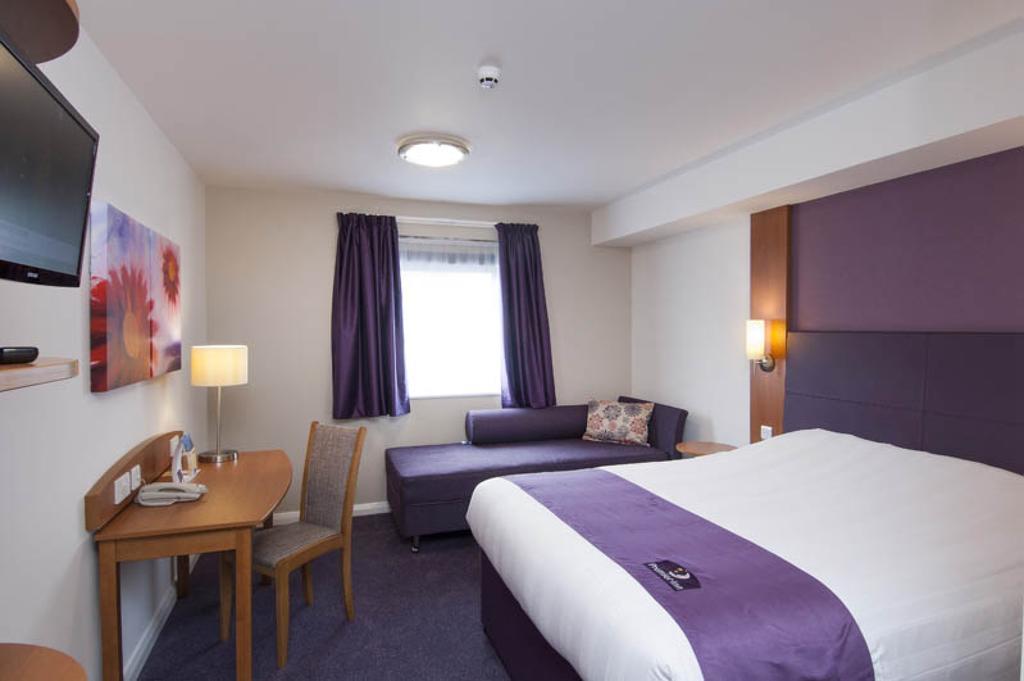 Premier Inn Swindon Central Pokój zdjęcie